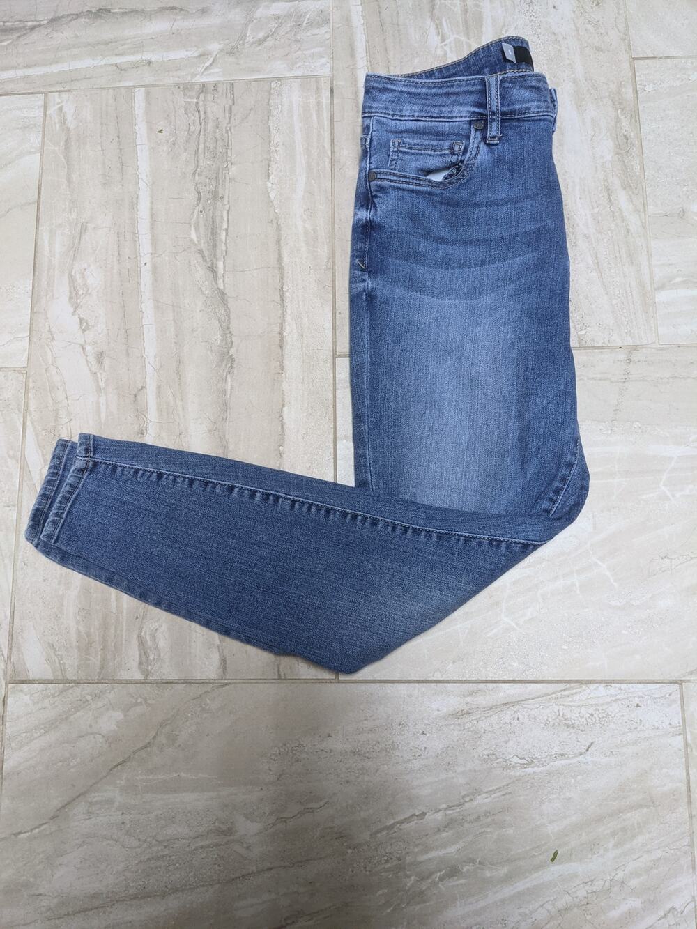 KUT from the Cloth Crop Jeans sz 6